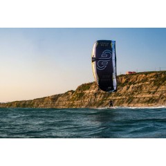 Aile de kitesurf Eleveight RS Pro V2